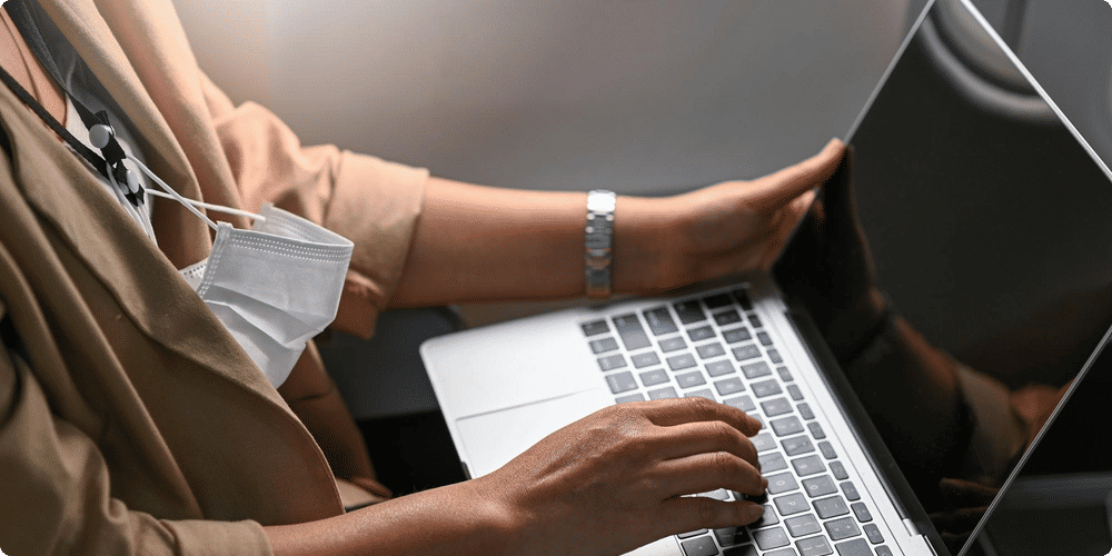 Accessoires pratiques pour voyager avec un PC portable